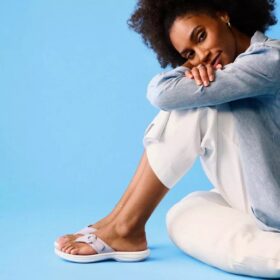 Women’s Breeze Reyna Lavender Cloudsteppers™ Flip Flops