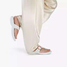 Womens Breeze Cove off White Flip Flop